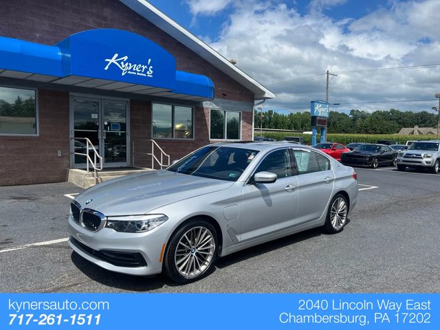 2019 BMW 5 Series 530e xDrive iPerformance AWD photo