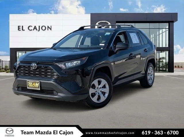 2019 Toyota RAV4 LE FWD photo