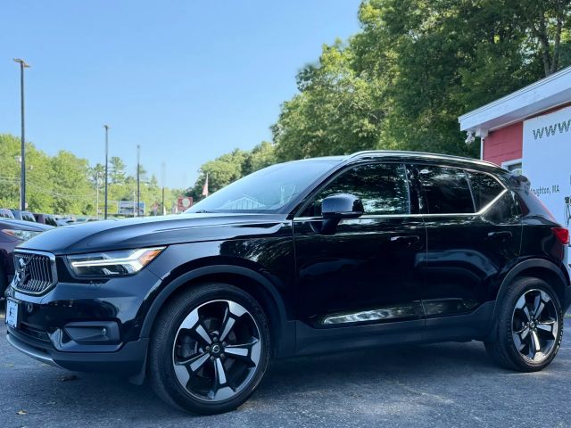 2019 Volvo XC40 Inscription AWD photo