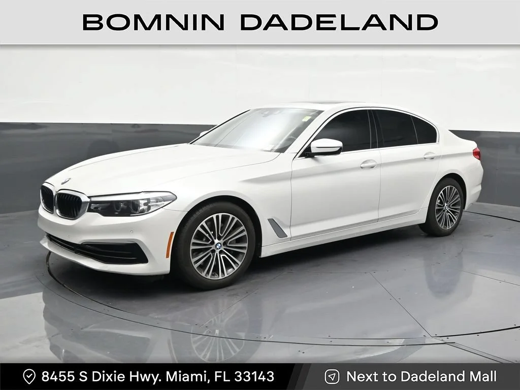 2019 BMW 5 Series 530i RWD photo