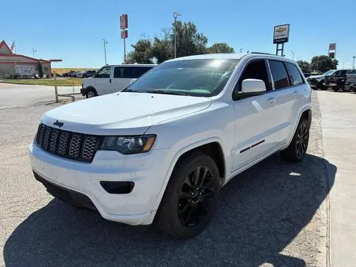 2019 Jeep Grand Cherokee Altitude 4WD photo