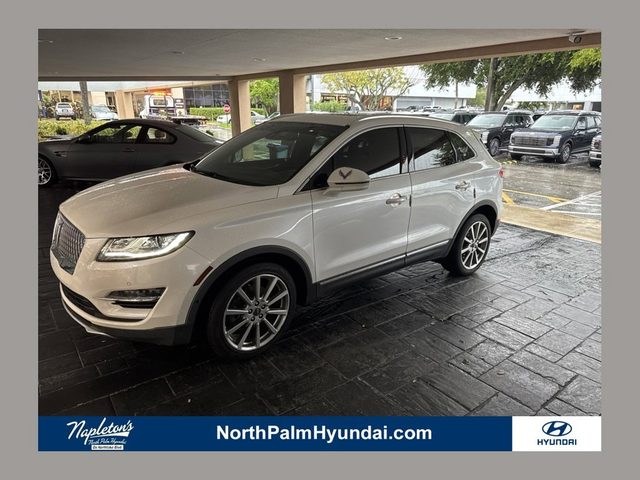 2019 Lincoln MKC Reserve FWD photo