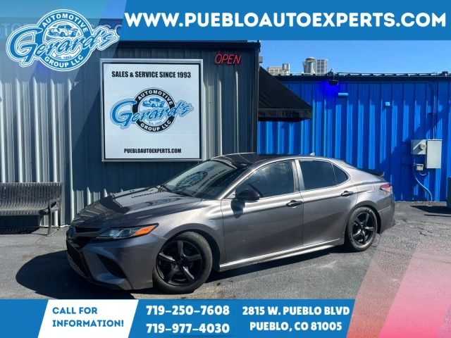 2019 Toyota Camry SE FWD photo