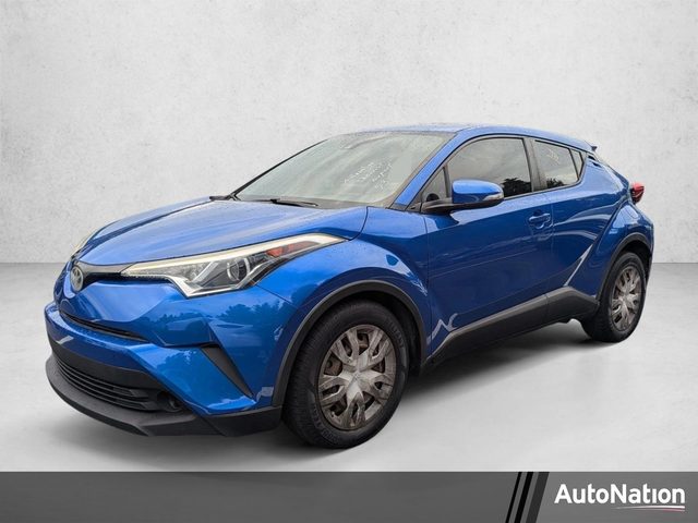 2019 Toyota C-HR LE FWD photo