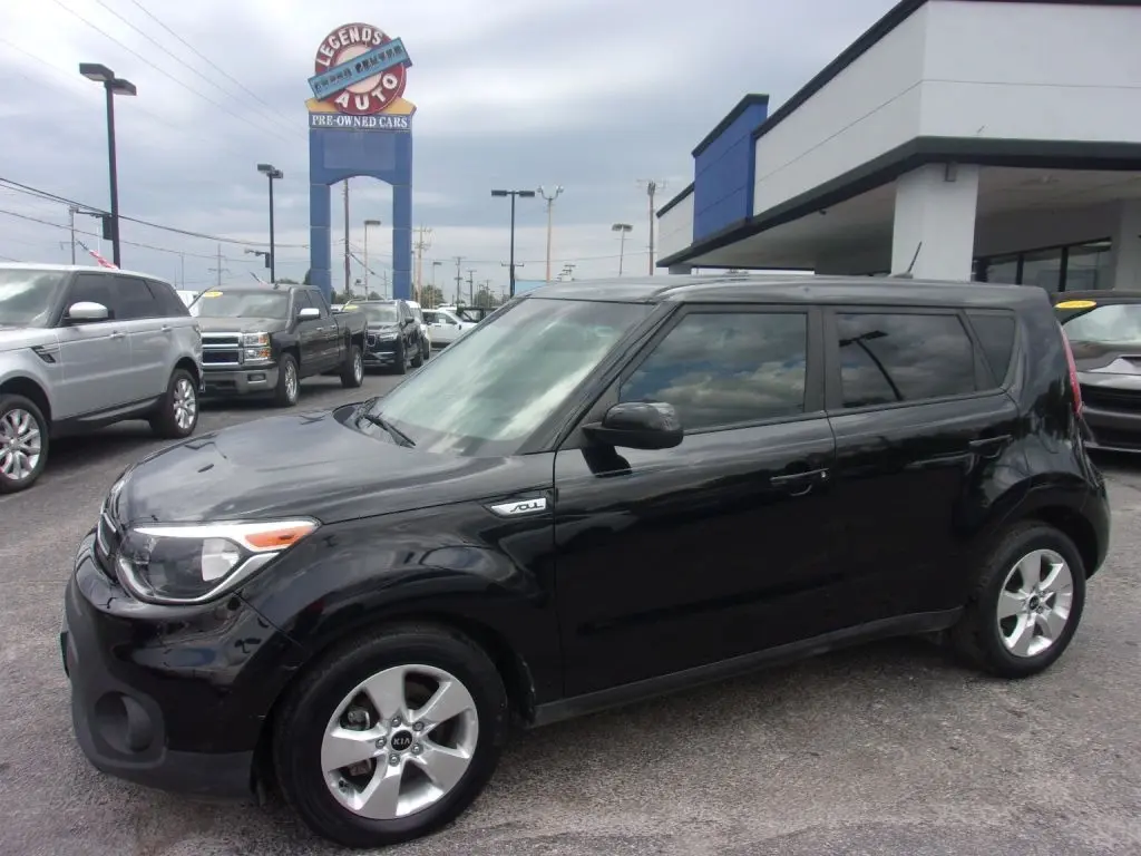 2019 Kia Soul Base FWD photo