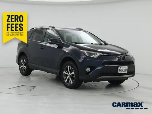 2018 Toyota RAV4 XLE AWD photo