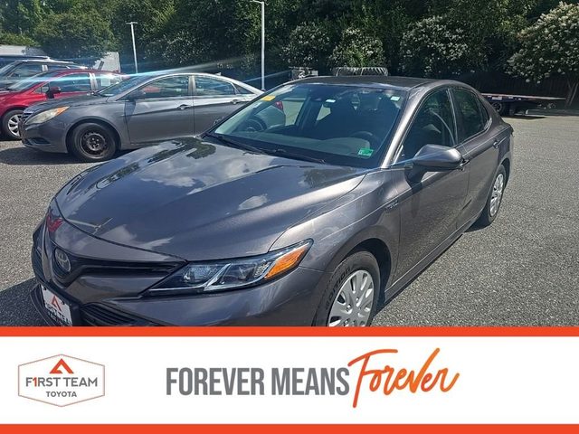 2019 Toyota Camry Hybrid LE FWD photo