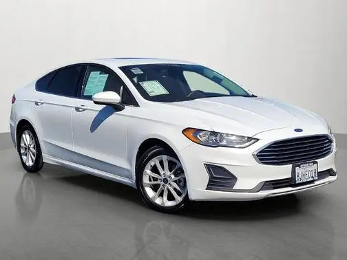 2019 Ford Fusion SE FWD photo