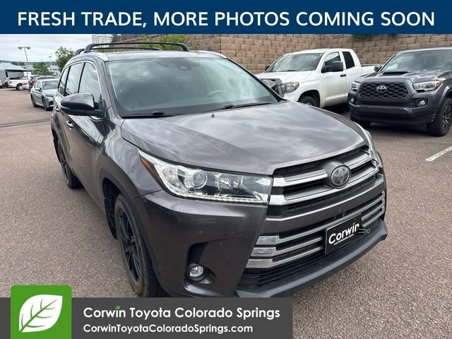 2019 Toyota Highlander Limited Platinum AWD photo