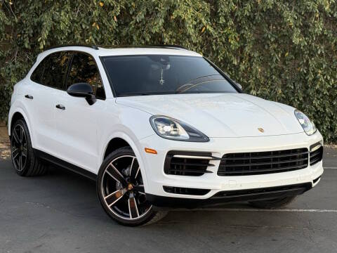 2019 Porsche Cayenne  AWD photo