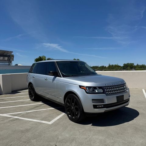 2015 Land Rover Range Rover Supercharged 4WD photo