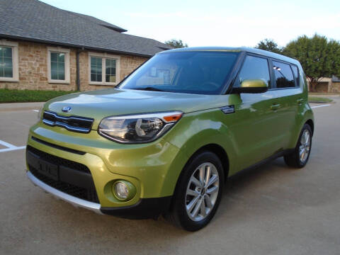 2018 Kia Soul + FWD photo