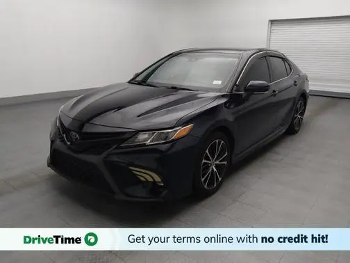 2019 Toyota Camry SE FWD photo