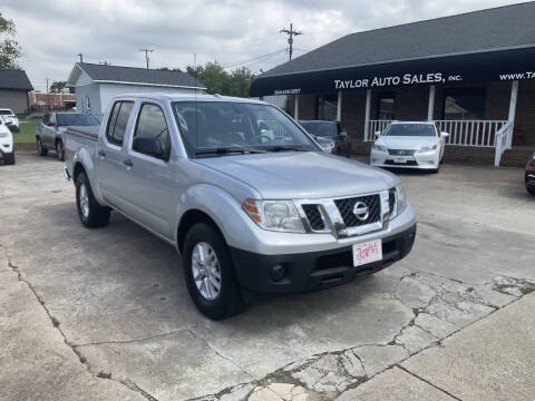 2018 Nissan Frontier SV V6 RWD photo