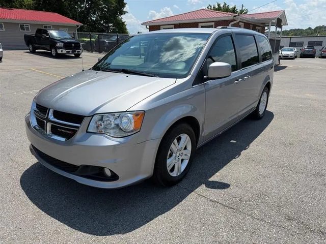 2018 Dodge Grand Caravan SXT FWD photo