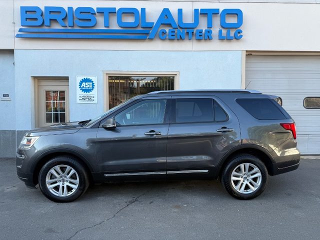 2019 Ford Explorer XLT 4WD photo