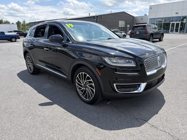 2019 Lincoln Nautilus Reserve AWD photo