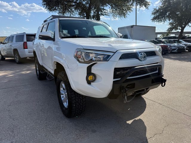 2019 Toyota 4Runner SR5 Premium 4WD photo