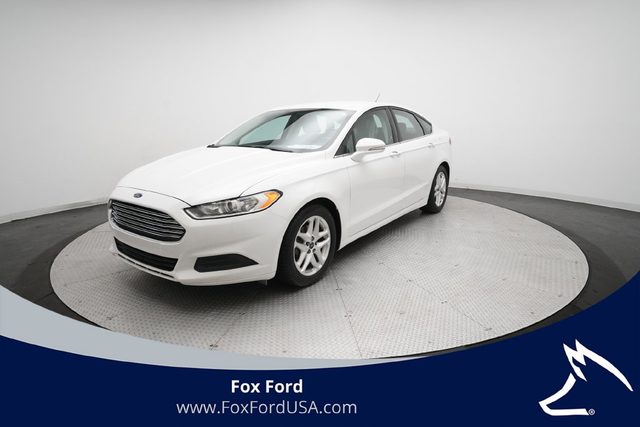 2016 Ford Fusion SE FWD photo