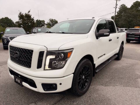 2019 Nissan Titan SV RWD photo
