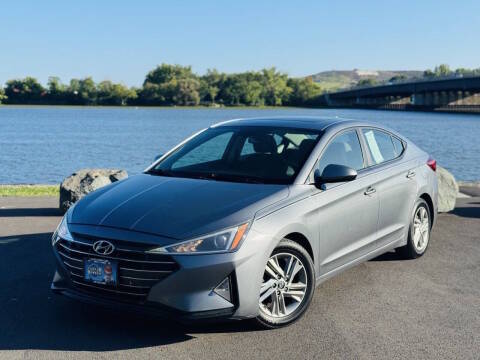 2019 Hyundai Elantra Value Edition FWD photo