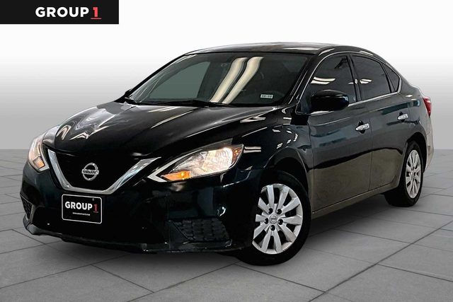 2017 Nissan Sentra SV FWD photo