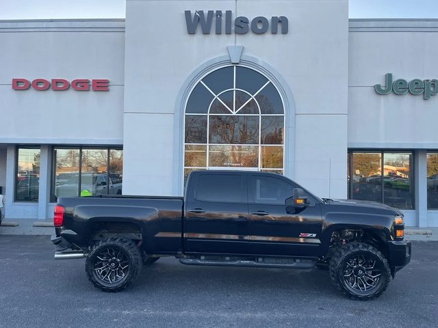 2019 Chevrolet Silverado 2500HD LTZ 4WD photo