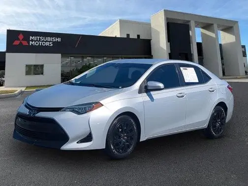 2018 Toyota Corolla LE FWD photo