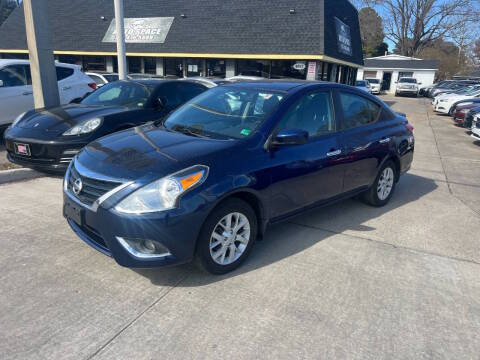 2019 Nissan Versa SV FWD photo