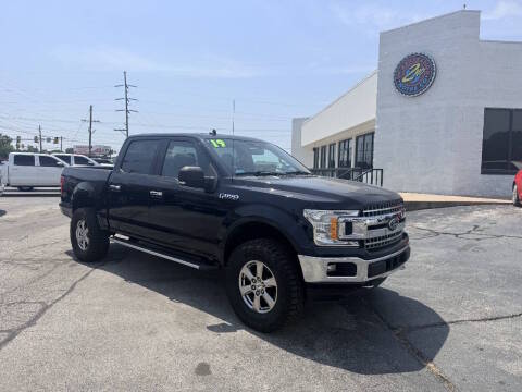 2019 Ford F-150 XLT 4WD photo