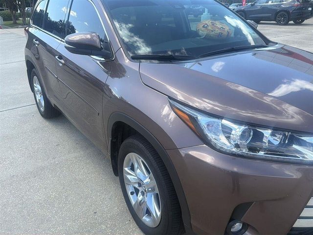 2019 Toyota Highlander Limited FWD photo