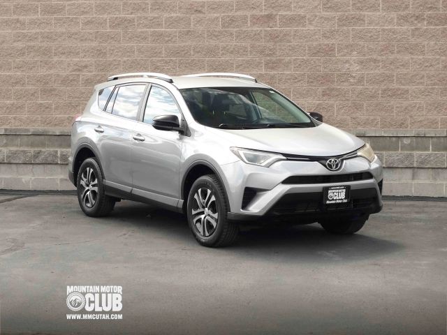 2016 Toyota RAV4 LE AWD photo
