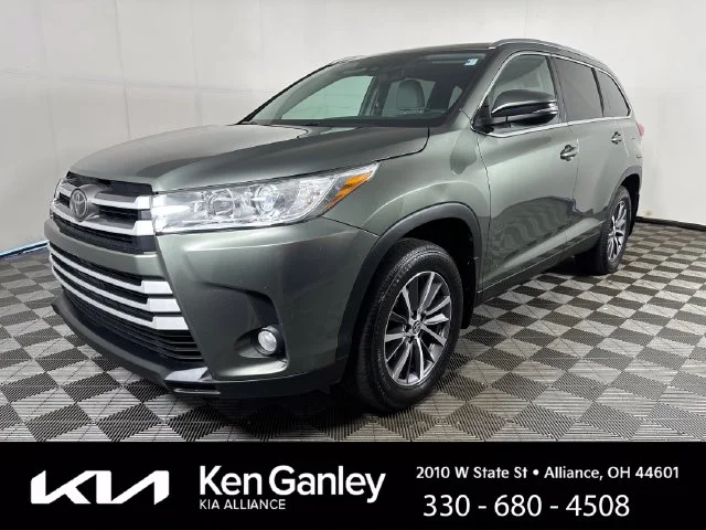 2019 Toyota Highlander XLE AWD photo