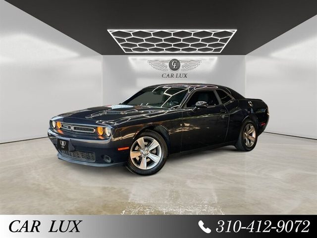 2019 Dodge Challenger SXT RWD photo