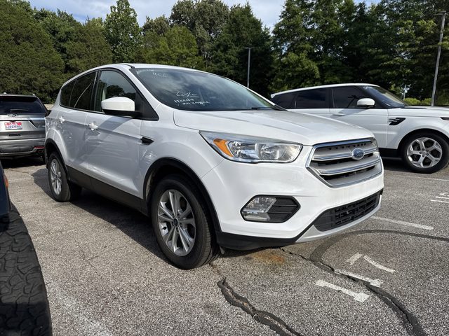 2019 Ford Escape SE FWD photo