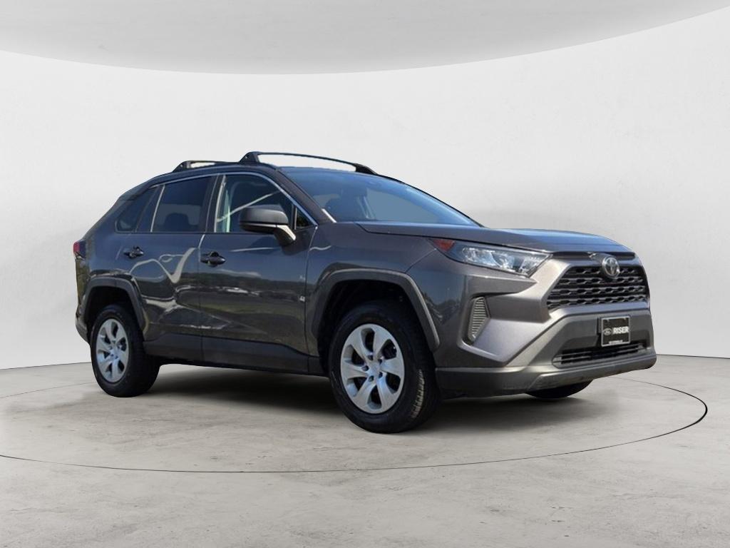 2019 Toyota RAV4 LE AWD photo