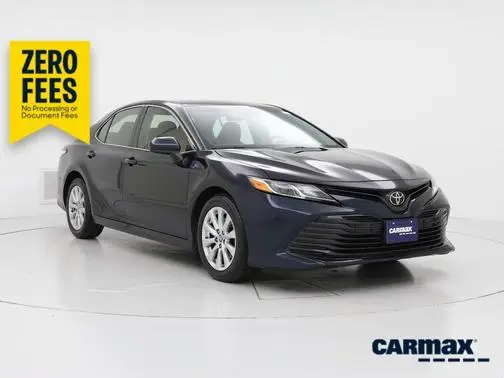 2018 Toyota Camry LE FWD photo