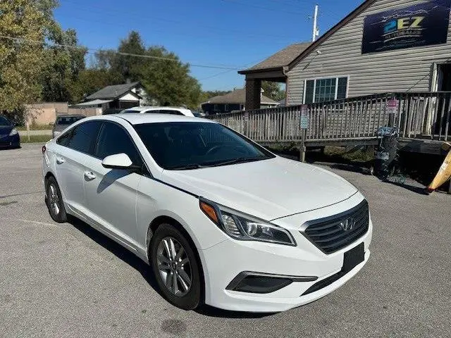 2017 Hyundai Sonata 2.4L FWD photo