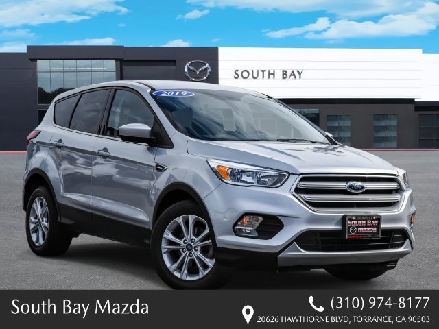 2019 Ford Escape SE FWD photo