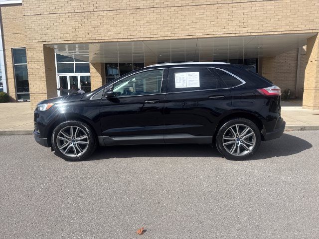 2019 Ford Edge Titanium FWD photo