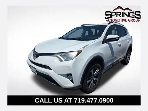 2017 Toyota RAV4 XLE AWD photo