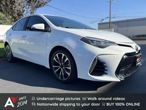 2017 Toyota Corolla SE FWD photo