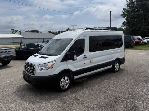 2019 Ford Transit Passenger Wagon XLT RWD photo