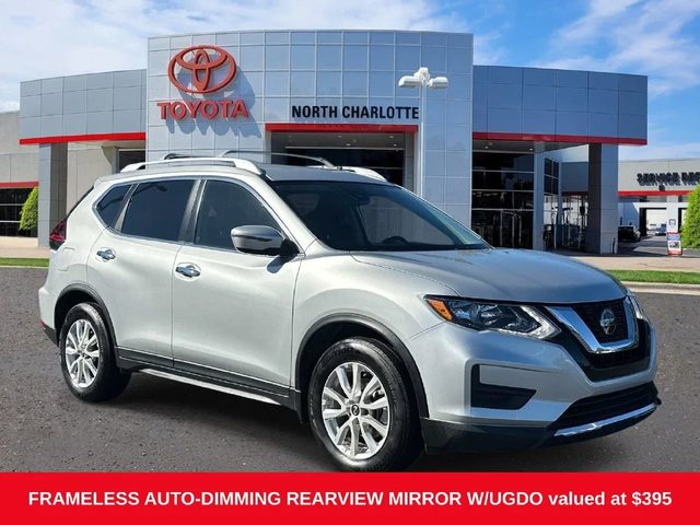 2019 Nissan Rogue SV FWD photo