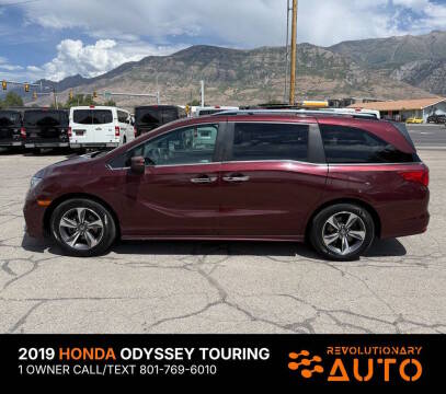 2019 Honda Odyssey Touring FWD photo