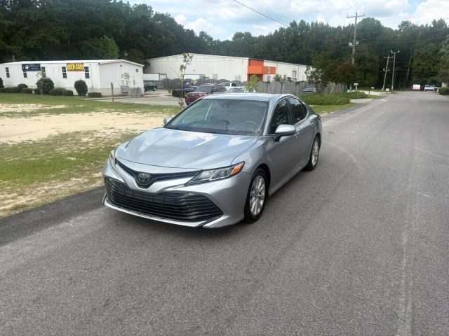2019 Toyota Camry LE FWD photo