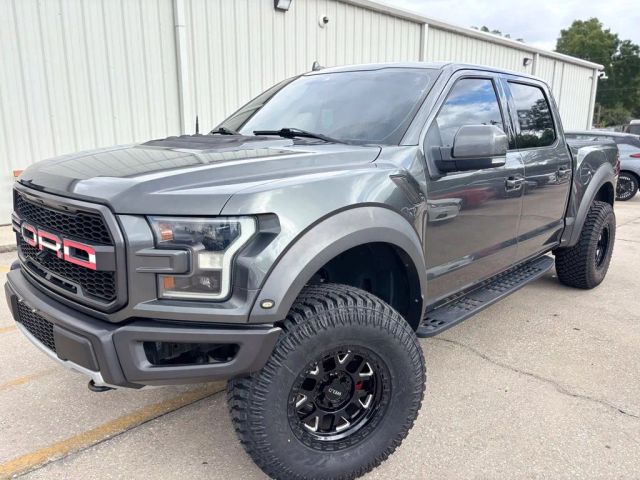 2019 Ford F-150 Raptor 4WD photo