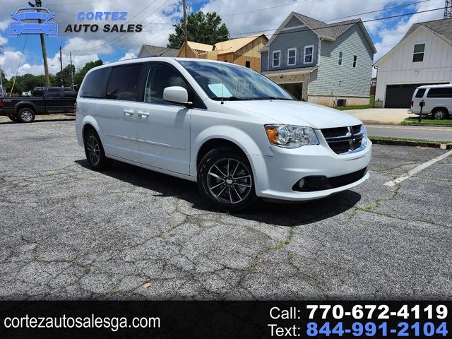 2017 Dodge Grand Caravan SXT FWD photo