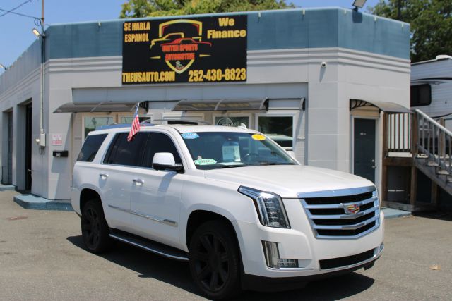 2016 Cadillac Escalade Luxury Collection RWD photo