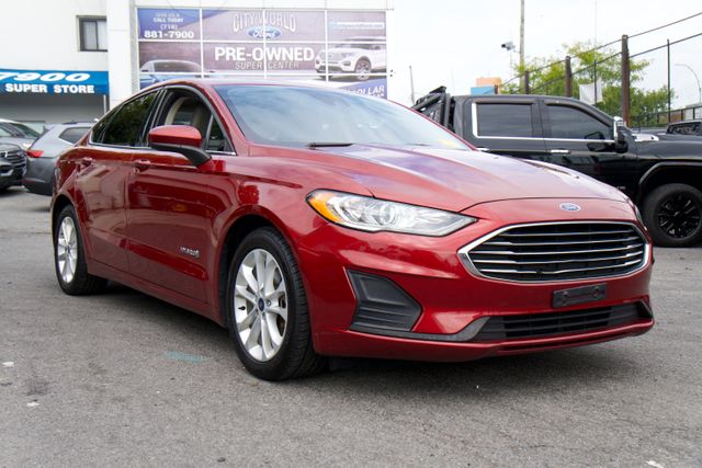 2019 Ford Fusion SE FWD photo